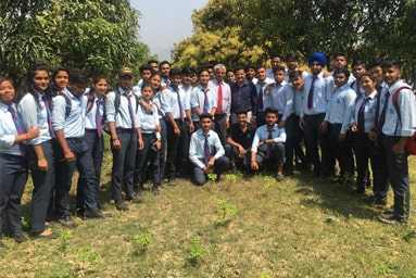 Uttaranchal College of Agricultural Sciences organizes a ‘Field Visit’ to ‘Kotada Santaur’ and ‘Kandauli’